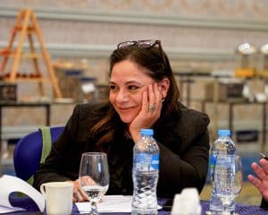 مديرة الفنون والتصميم بالجامعات الأوروبية في مصر: نربط طلابنا بسوق العمل من أول يوم.. والذكاء الاصطناعي أداة لا تقود الإبداع | حوار 2 مديرة الفنون والتصميم بالجامعات الأوروبية في مصر