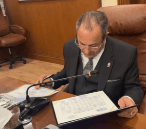 محافظ بورسعيد يعتمد نتيجة الفصل الدراسي الأول للشهادة الإعدادية 2026.. رابط الاستعلام 4 IMG ٢٠٢٦٠٢٠١ ٢١١١٠٩ محافظ بورسعيد يعتمد نتيجة الفصل الدراسي الأول للشهادة الإعدادية 2026 محافظ بورسعيد يعتمد نتيجة الفصل الدراسي الأول للشهادة الإعدادية 2026.. رابط الاستعلام موقع في الجامعة
