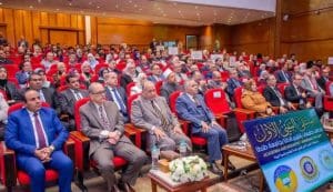 نائب رئيس جامعة الأقصر يشارك في الملتقى البيئي الأول لتحالف جامعات إقليم الدلتا بجامعة طنطا 3 نائب رئيس جامعة الأقصر يشارك في الملتقى البيئي