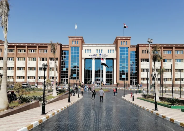 IMG ٢٠٢٦٠٢٢٠ ٢٠٤٧٣٢ جامعة القاهرة الجديدة التكنولوجية ضوابط مشددة استعداداً لبدء امتحانات الفصل الدراسي الثاني 2026 بجامعة القاهرة الجديدة التكنولوجية| تعرف  موقع في الجامعة