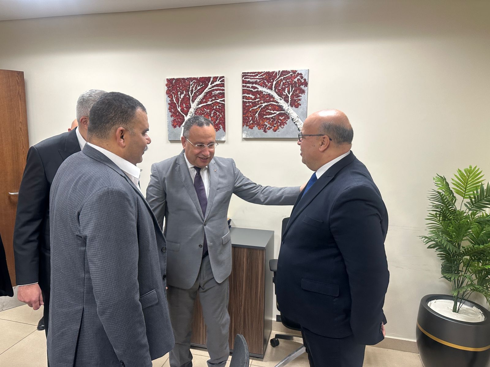 وزير التعليم العالي يتفقد مقر الوزارة بالعاصمة الجديدة لمتابعة انتظام العمل