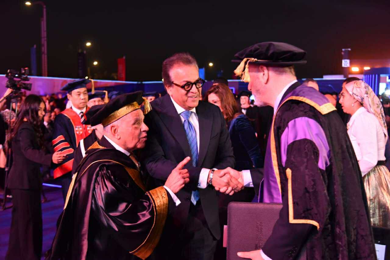 وزير الصحة يشهد تخريج أول دفعة من الجامعة الأوروبية في مصر