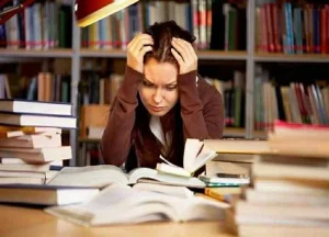 نصائح طبية لطلاب الجامعات.. كيف تحافظ على تركيزك في المذاكرة خلال الصيام؟ 2 1550581 كيف تحافظ على تركيزك في المذاكرة خلال الصيام؟ نصائح طبية لطلاب الجامعات.. كيف تحافظ على تركيزك في المذاكرة خلال الصيام؟ موقع في الجامعة