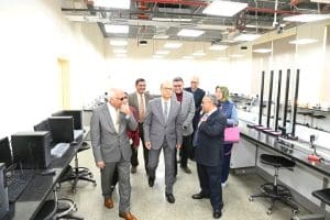 1773853015294 جامعة أسيوط الأهلية جامعة أسيوط الأهلية تفتتح المرحلة الثانية من معاملها المتقدمة بـ68 معملًا لخدمة التعليم الطبي والهندسي والرقمي موقع في الجامعة