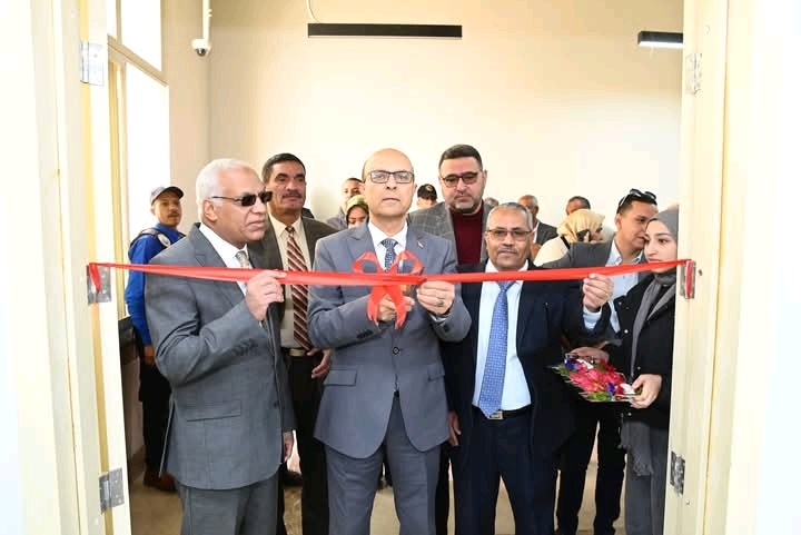 1773853019495 السفير البريطاني يزور الجامعة البريطانية جامعة أسيوط الأهلية تفتتح المرحلة الثانية من معاملها المتقدمة بـ68 معملًا لخدمة التعليم الطبي والهندسي والرقمي موقع في الجامعة