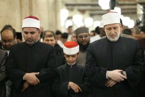 أصغر إمام في الجامع الأزهر.. طالب إعدادي يؤم المصلين في صلاة التهجد 2 أصغر طالب يؤم المصليين بالجامع الأزهر