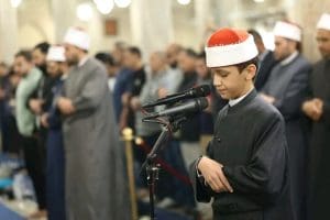 أصغر إمام في الجامع الأزهر.. طالب إعدادي يؤم المصلين في صلاة التهجد 5 أصغر طالب يؤم المصليين بالجامع الأزهر