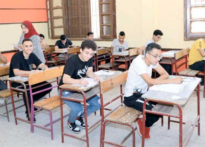 حل النموذج الاسترشادي الثاني لمادة اللغة الفرنسية