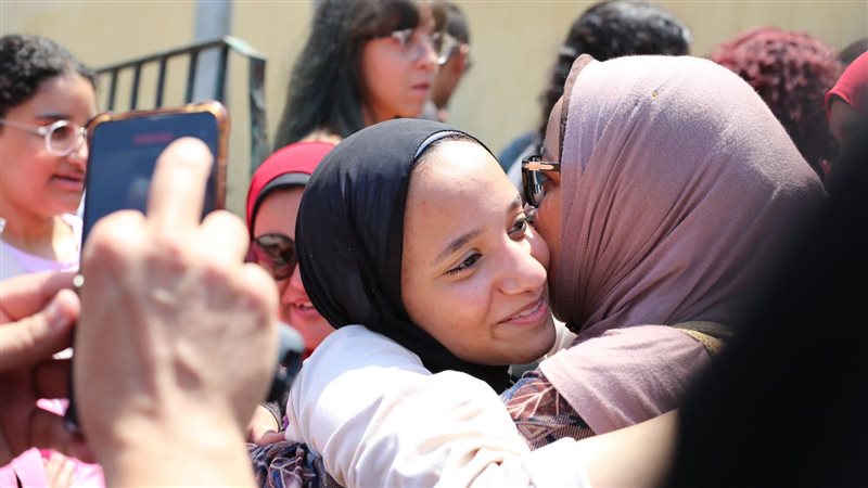 النموذجين الاسترشاديين الثانيين في الرياضيات البحتة إنجليزي والأحياء فرنسي.. آطلع الآن