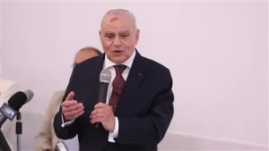 رئيس مجلس أمناء الجامعات الأوروبية في مصر: التحقق من الأخبار لم يعد رفاهية بل ضرورة لمواجهة التضليل 3 رئيس مجلس أمناء الجامعات الأوروبية في مصر