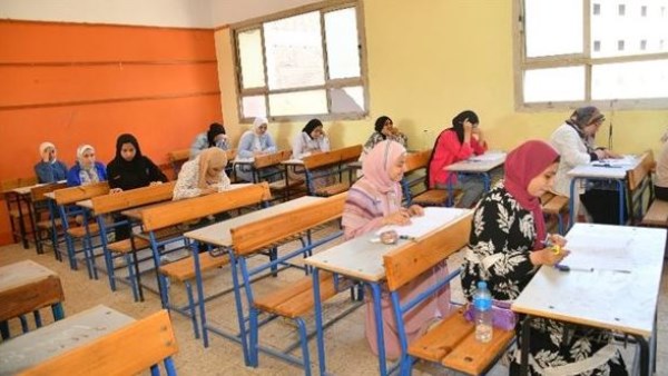 حل النموذج الاسترشادي الثالث في الرياضيات البحتة