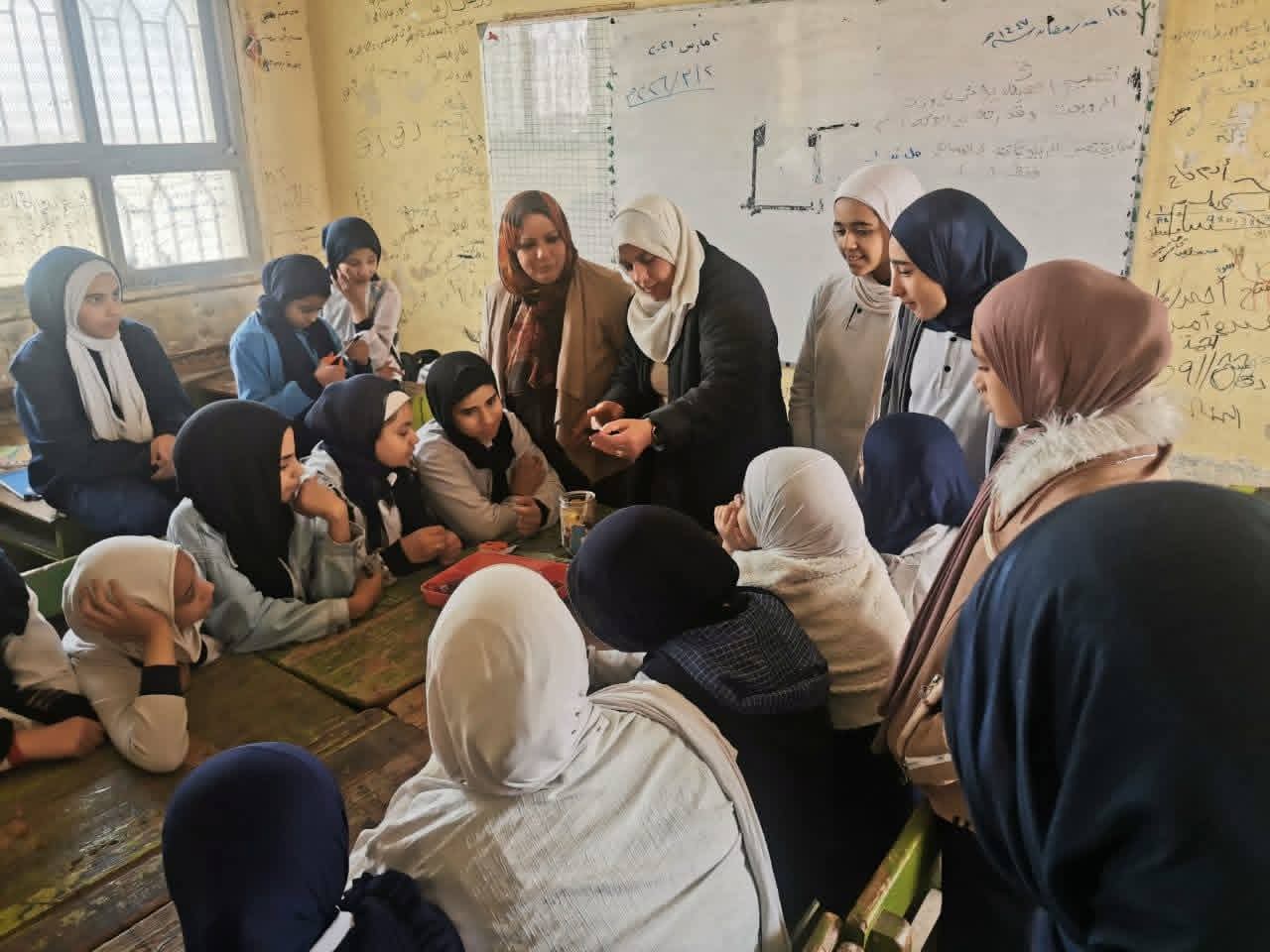 FB IMG 1772645230029 جامعة بنها تنظم قوافل توعوية لريادة الأعمال جامعة بنها تنظم قوافل توعوية لريادة الأعمال وحماية الطلاب بمدرسة سمير ناصف الإعدادية بشبلنجة موقع في الجامعة