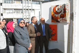 رئيس جامعة دمياط يفتتح معرض "نسجيات رمضانية" ويثني على ابتكارات طلاب الفنون التطبيقية 3 FB IMG 1773071223529 رئيس جامعة دمياط يفتتح معرض نسجيات رمضانية رئيس جامعة دمياط يفتتح معرض "نسجيات رمضانية" ويثني على ابتكارات طلاب الفنون التطبيقية موقع في الجامعة