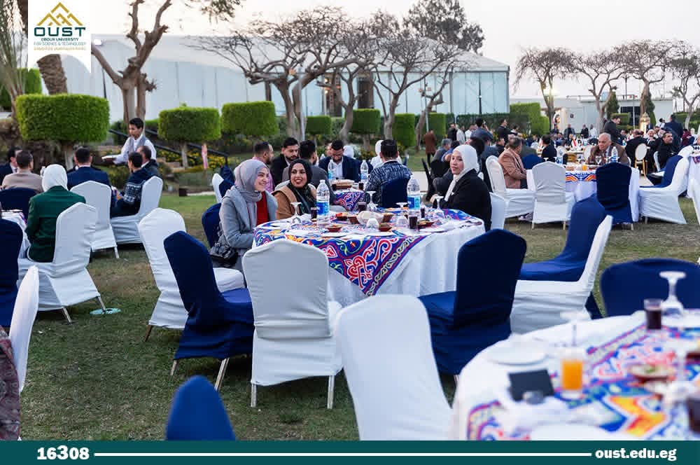 جامعة العبور للعلوم والتكنولوجيا تنظم إفطارها الرمضاني السنوي لتعزيز التواصل بين أسرة الجامعة| صور