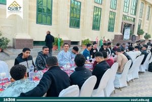 FB IMG 1773828412059 جامعة العبور للعلوم والتكنولوجيا طلاب جامعة العبور للعلوم والتكنولوجيا يجتمعون على مائدة إفطار رمضانية لتعزيز روح الانتماء والتآلف| صور موقع في الجامعة