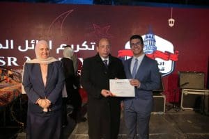 FB IMG 1774287783809 عميد طب قصر العيني يكرّم أوائل الفرق الأربع الأولى عميد طب قصر العيني يكرّم أوائل الفرق الأربع الأولى ويقر تقليدًا جديدًا بتكريم كل فرقة دراسية على حدة موقع في الجامعة