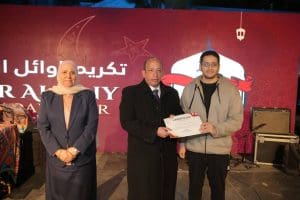 عميد طب قصر العيني يكرّم أوائل الفرق الأربع الأولى ويقر تقليدًا جديدًا بتكريم كل فرقة دراسية على حدة 3 FB IMG 1774287787721 عميد طب قصر العيني يكرّم أوائل الفرق الأربع الأولى عميد طب قصر العيني يكرّم أوائل الفرق الأربع الأولى ويقر تقليدًا جديدًا بتكريم كل فرقة دراسية على حدة موقع في الجامعة