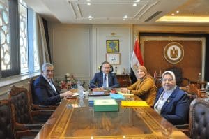 التعليم العالي: خطط لرفع كفاءة خريجي التمريض وتطوير الأطقم بالمستشفيات الجامعية 2 التعليم العالي: خطط لرفع كفاءة خريجي التمريض وتطوير الأطقم بالمستشفيات الجامعية