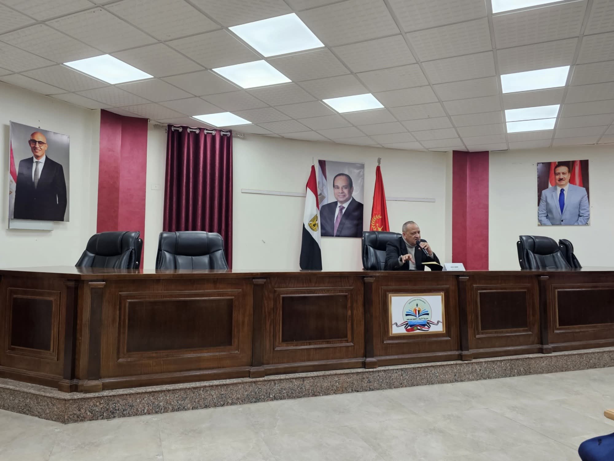 FB IMG 1774887172993 النموذج الاسترشادي الرابع في الفيزياء إنجليزي وكيل تعليم بورسعيد يوجه حزمة إجراءات عاجلة لتعزيز الانضباط ورفع كفاءة المدارس موقع في الجامعة