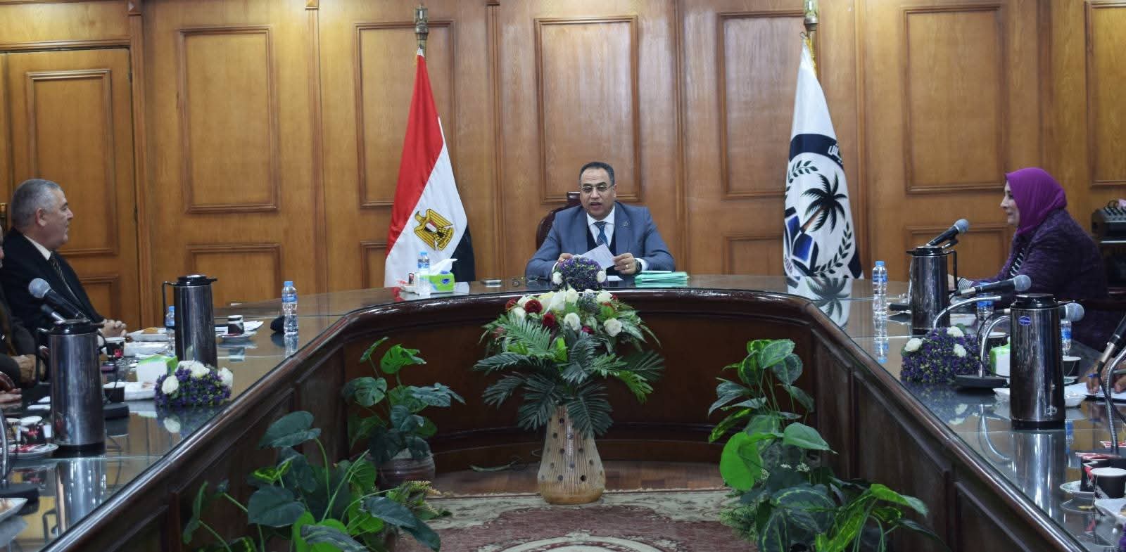 FB IMG 1774900698363 مجلس جامعة العريش مجلس جامعة العريش يقر حزمة قرارات جديدة لدعم البحث العلمي وتأهيل الخريجين لسوق العمل موقع في الجامعة