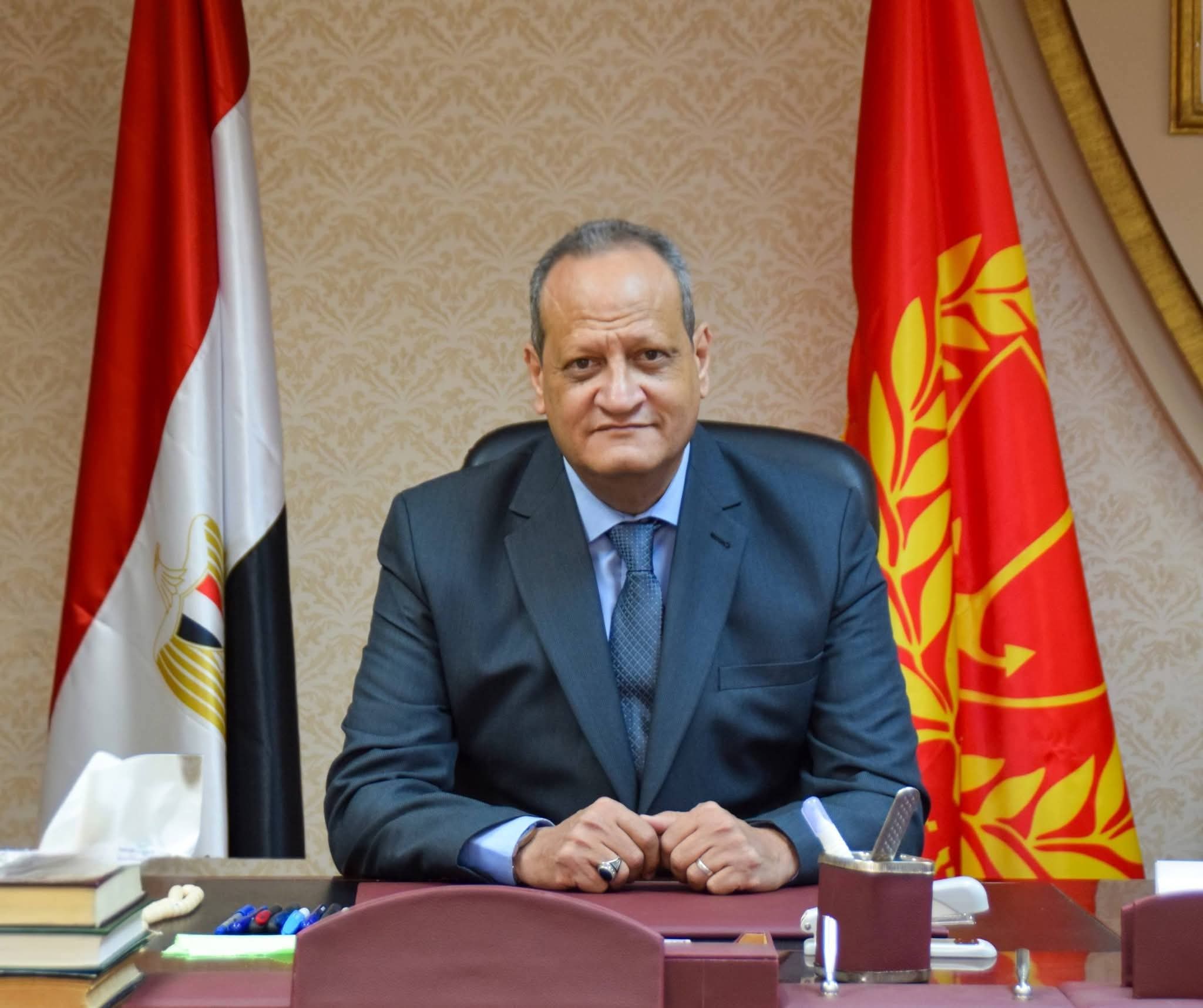 فصل طالب ثانوي عامًا دراسيًا في بورسعيد 