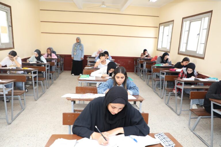 النموذج الاسترشادي الثالث في الرياضيات البحتة فرنسي 