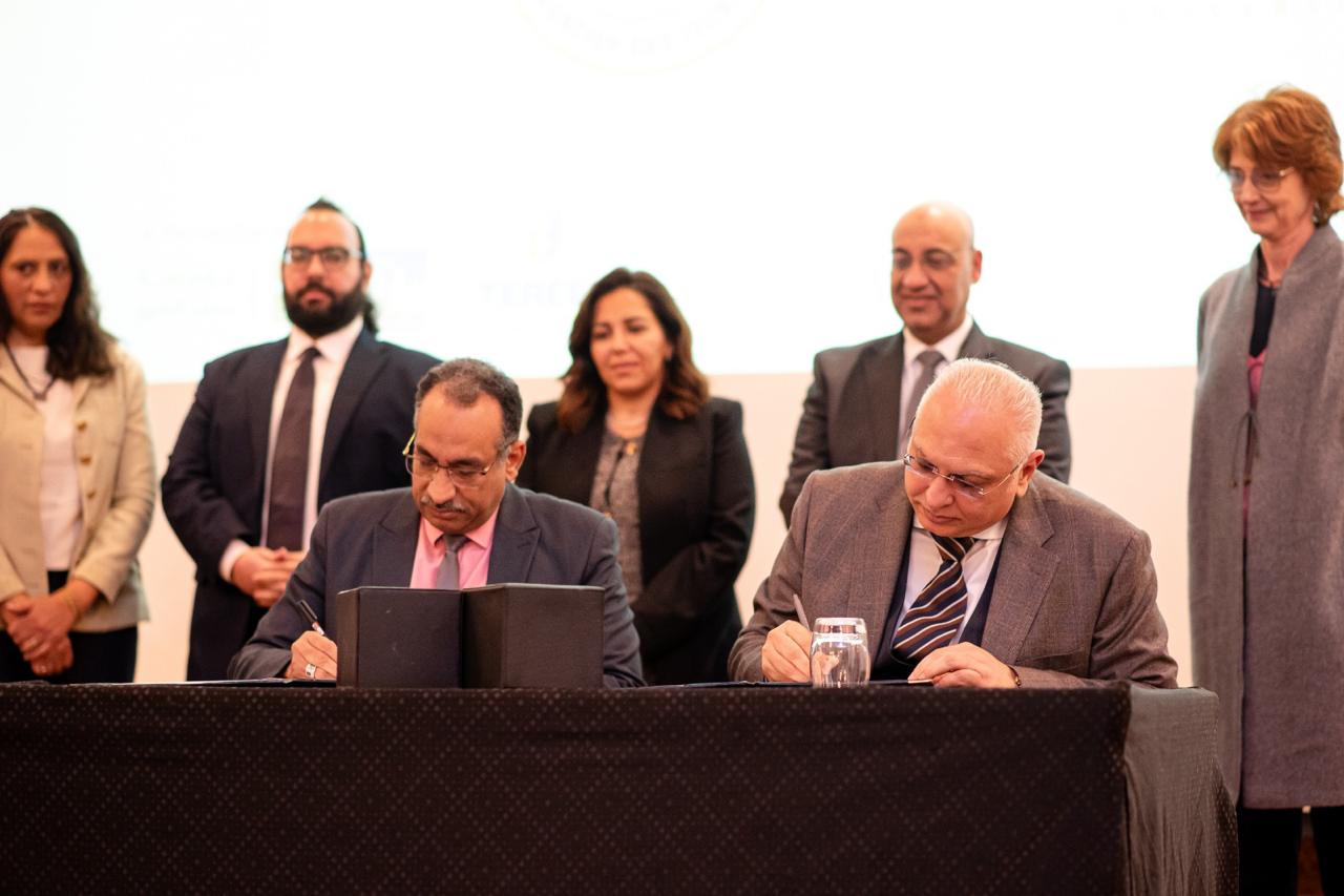 IMG 20260305 WA0052 مدرسة عمار للتكنولوجيا التطبيقية بالشيخ زايد جامعة طيبة التكنولوجية توقع بروتوكولًا مع التعليم لتأهيل الطلاب في مجالات الطاقة الحديثة موقع في الجامعة