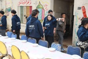 IMG 20260305 WA0096 جامعة بدر بروح التطوع.. طلاب جامعة بدر يشاركون في إفطار المطرية الجماعي موقع في الجامعة