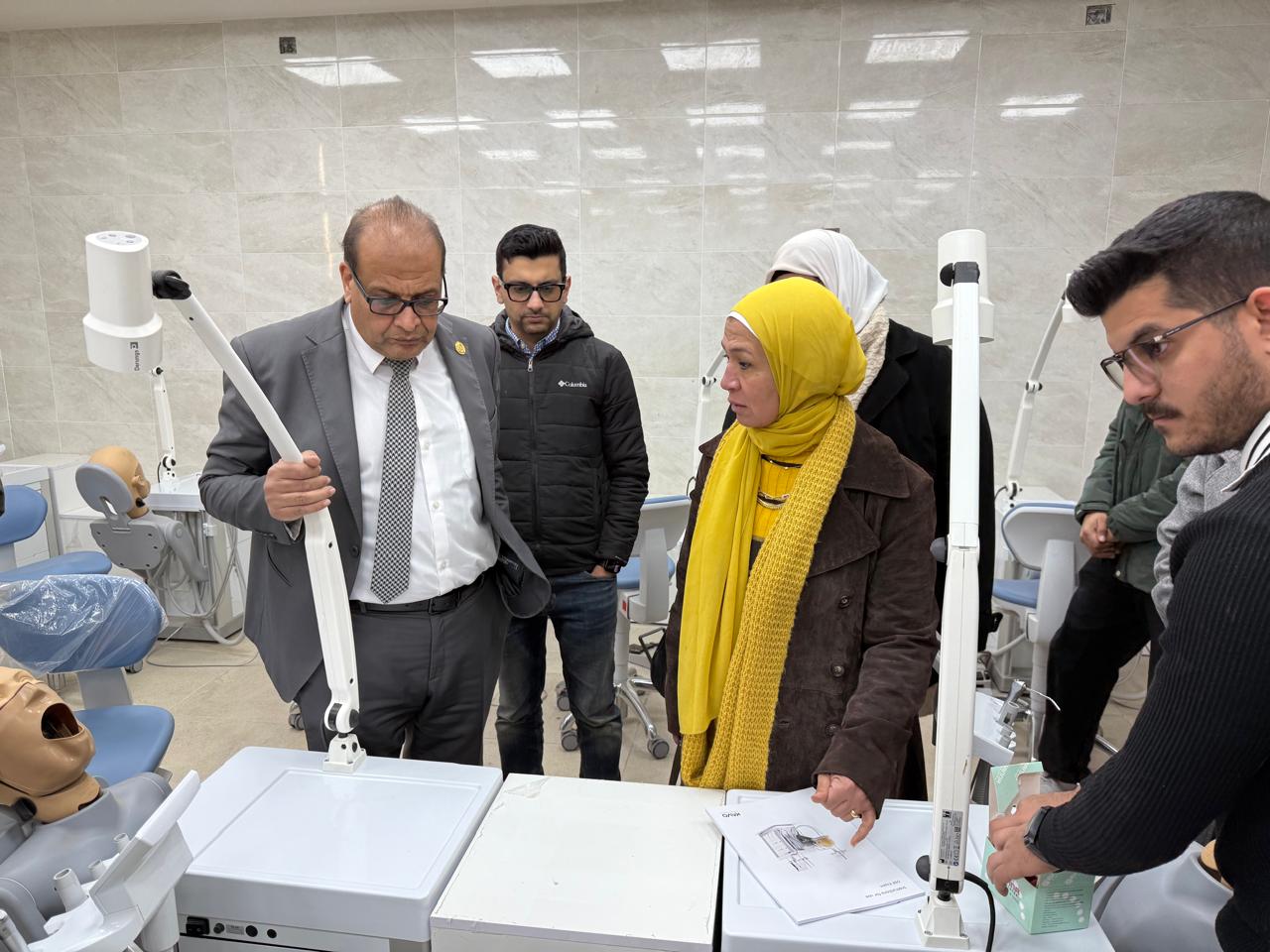 IMG 20260306 WA0148 جامعة الإسماعيلية الأهلية جامعة الإسماعيلية الأهلية تواصل تجهيز معامل التدريب وعيادات كلية طب الأسنان وفق أحدث المعايير موقع في الجامعة