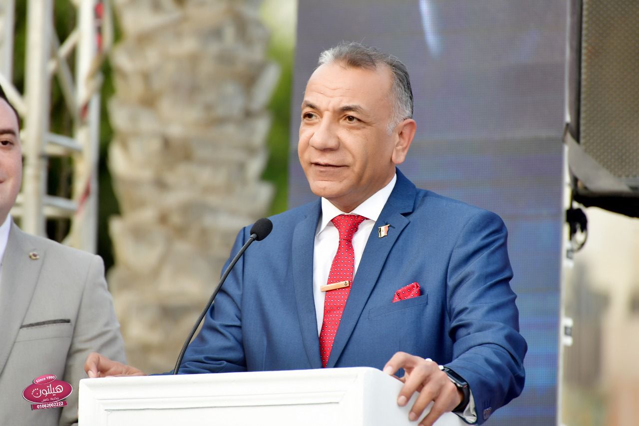 الدكتور إيهاب هيكل نقيب أطباء الأسنان