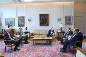 وزيرا الخارجية والتعليم العالي يبحثان سبل تعزيز التعاون الأكاديمي الدولي ودعم الطلاب المصريين بالخارج