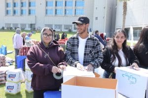 بروح التطوع.. طلاب جامعة النيل يساهمون في تجهيز كراتين غذائية للأسر الأولى بالرعاية 4 IMG 20260312 WA0033 طلاب جامعة النيل يساهمون في تجهيز كراتين غذائية بروح التطوع.. طلاب جامعة النيل يساهمون في تجهيز كراتين غذائية للأسر الأولى بالرعاية موقع في الجامعة