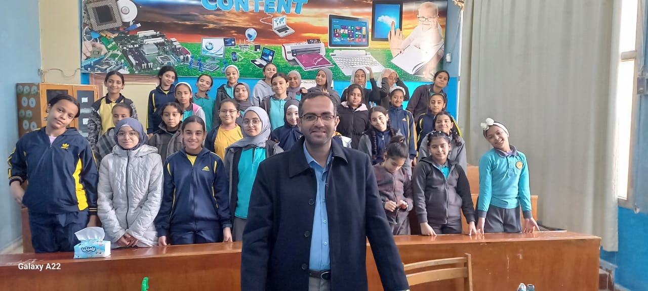 IMG 20260314 WA0049 جامعة قناة السويس جامعة قناة السويس تنظم برامج توعوية لتعزيز الأمان الرقمي ومواجهة التعصب الكروي موقع في الجامعة