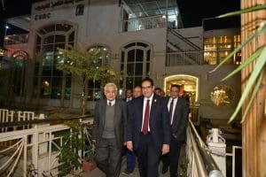 رئيس جامعة القاهرة يشارك إفطار أعضاء هيئة التدريس ويؤكد دعم التأمين الطبي وصندوق الرعاية بـ30 مليون جنيه 4 IMG 20260315 WA0049 رئيس جامعة القاهرة يشارك إفطار أعضاء هيئة التدريس رئيس جامعة القاهرة يشارك إفطار أعضاء هيئة التدريس ويؤكد دعم التأمين الطبي وصندوق الرعاية بـ30 مليون جنيه موقع في الجامعة