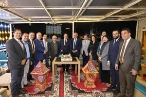 رئيس جامعة القاهرة يشارك إفطار أعضاء هيئة التدريس ويؤكد دعم التأمين الطبي وصندوق الرعاية بـ30 مليون جنيه 2 رئيس جامعة القاهرة يشارك إفطار أعضاء هيئة التدريس