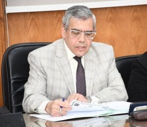 IMG 20260316 WA0034 جامعة قناة السويس تُقر خطط البعثات والمنح والإعارات جامعة قناة السويس تُقر خطط البعثات والمنح والإعارات لتعزيز مكانتها الدولية موقع في الجامعة