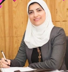 رئيس إعلام آداب الزقازيق: «السوشيال ميديا» حوّلت الألم الإنساني إلى سلعة رقمية| انفراد 3 الدكتورة وفاء صلاح رئيس قسم الإعلام بجامعة الزقازيق