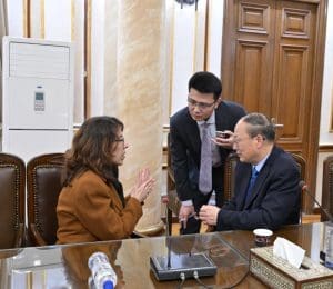 IMG 20260327 WA0008 جامعة القاهرة شراكة مصرية صينية متقدمة.. جامعة القاهرة تطلق برامج دراسات عليا مشتركة مع جامعة بكين| تفاصيل موقع في الجامعة