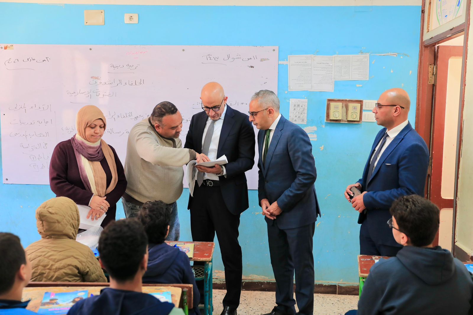 IMG 20260330 WA0032 محافظ مطروح يعلن تعطيل الدراسة غدًا الخميس وزير التعليم يشدد: الالتزام بالتقييمات الأسبوعية لضمان قياس مستوى الطلاب والطالبات موقع في الجامعة
