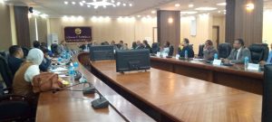 جامعة أسوان تؤكد استمرار الدراسة حضوريًا حتى نهاية أبريل وتكثف استعدادات الامتحانات 2 جامعة أسوان تؤكد استمرار الدراسة حضوريًا حتى نهاية أبريل