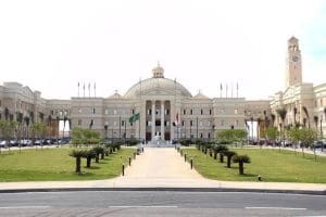 عميد تربية أسيوط سابقاً: برامج الجامعات بلا رؤية واضحة تُعيد إنتاج أزمة البطالة 5 تنسيق قبول الطلاب الوافدين بالجامعات