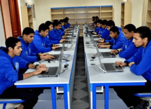 وظائف شاغرة بمدرسة صالح كامل الثانوية للتكنولوجيا التطبيقية.. قدم الآن 5 IMG 4336 وظائف شاغرة بمدرسة صالح كامل الثانوية وظائف شاغرة بمدرسة صالح كامل الثانوية للتكنولوجيا التطبيقية.. قدم الآن موقع في الجامعة