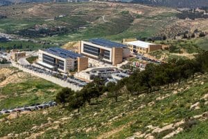 جامعة عمان العربية تعلن عن وظائف شاغرة لأعضاء هيئة التدريس.. رابط مباشر للتقديم 2 جامعة عمان العربية