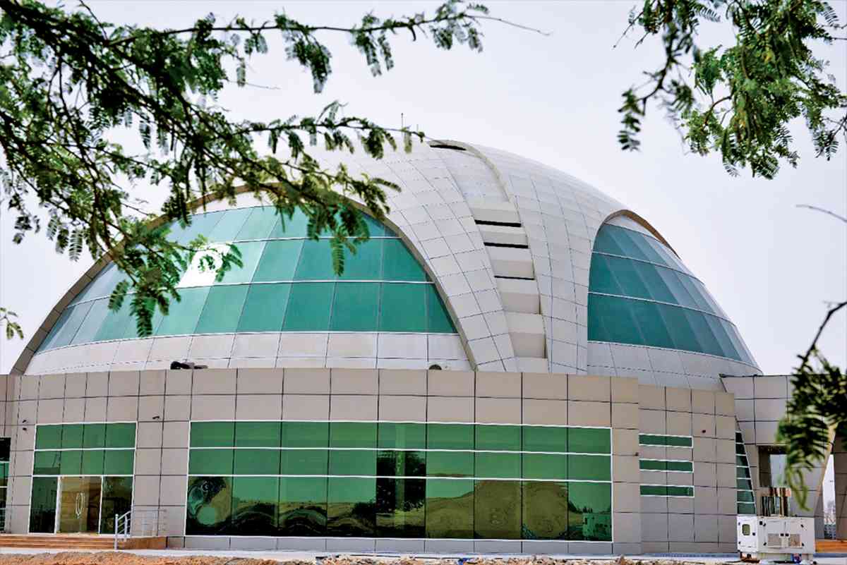IMG 5352 جامعة أم القيوين بالإمارات جامعة أم القيوين بالإمارات تعلن حاجتها لأعضاء هيئة تدريس.. التفاصيل كاملة موقع في الجامعة