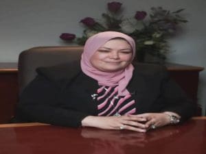 afb496d29efda16565a72da7a2f63f66 كلية الحاسبات والمعلومات بجامعة عين شمس عميدة كلية الحاسبات والمعلومات بجامعة عين شمس: 95% نسبة توظيف خريجينا.. ونُعد «مبتكرين» لا موظفين لقيادة سوق العمل الدولي | حوار موقع في الجامعة