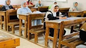 لماذا يعاني الطلاب من ضعف المذاكرة؟ الدكتور عاصم حجازي يكشف الأسباب والحلول 3 لماذا يعاني الطلاب من ضعف المذاكرة