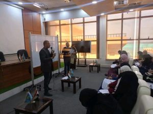 إقبال لافت على مراجعات الثانوية بمطروح.. ونائب المحافظ يتابع ميدانيا 4 نائب المحافظ يتابع المراجعات المجانية