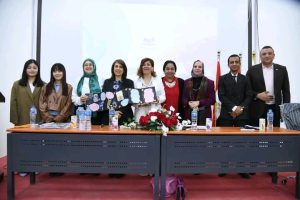 كلية الدراسات الأدبية بالجامعة المصرية الصينية تنظم ندوة حول الأدب والتنمية المستدامة| صور 5 1775672074829 كلية الدراسات الأدبية بالجامعة المصرية الصينية كلية الدراسات الأدبية بالجامعة المصرية الصينية تنظم ندوة حول الأدب والتنمية المستدامة| صور موقع في الجامعة