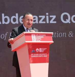 وزير التعليم العالي: مراجعة شاملة للبرامج الأكاديمية لضمان توافقها مع احتياجات سوق العمل المحلي والإقليمي والعالمي 4 وزير التعليم العالي: مراجعة شاملة للبرامج الأكاديمية