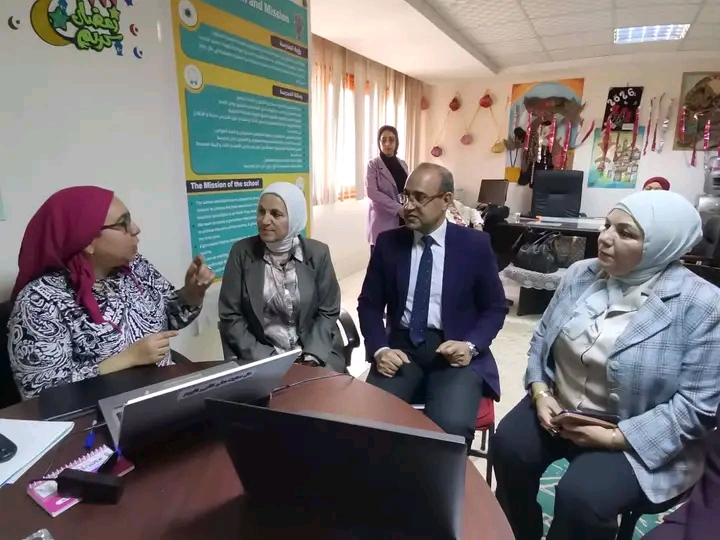 مدير تعليم القاهرة تتفقد مدارس غرب القاهرة